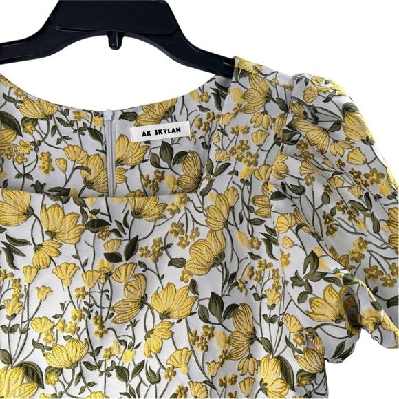 Floral Summer Babydoll Mini Dress with Square Neckline - Picture 6 of 11